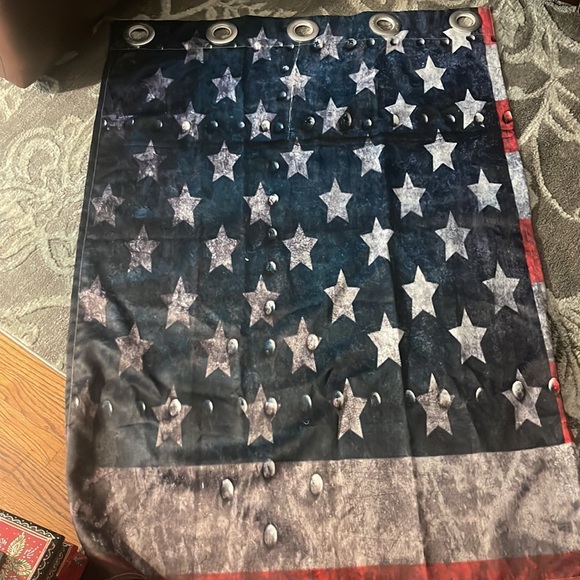 Black out American Flag curtains - Picture 4 of 6